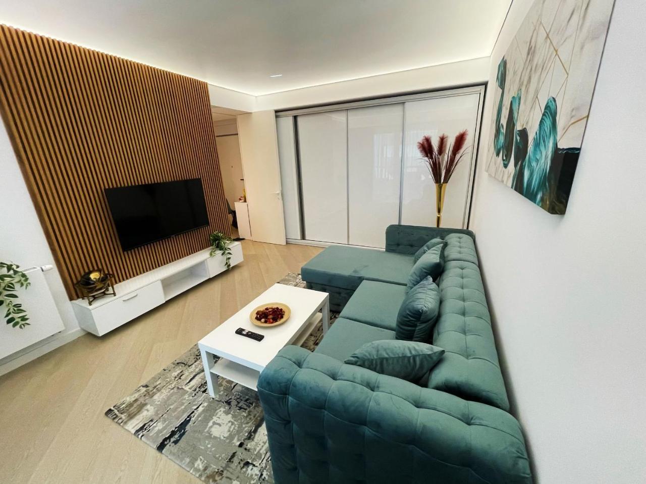 Luxury Apartment Wellness Cortina North Pipera Voluntari — 4-Star Luxury Hotel in Voluntari, Romania