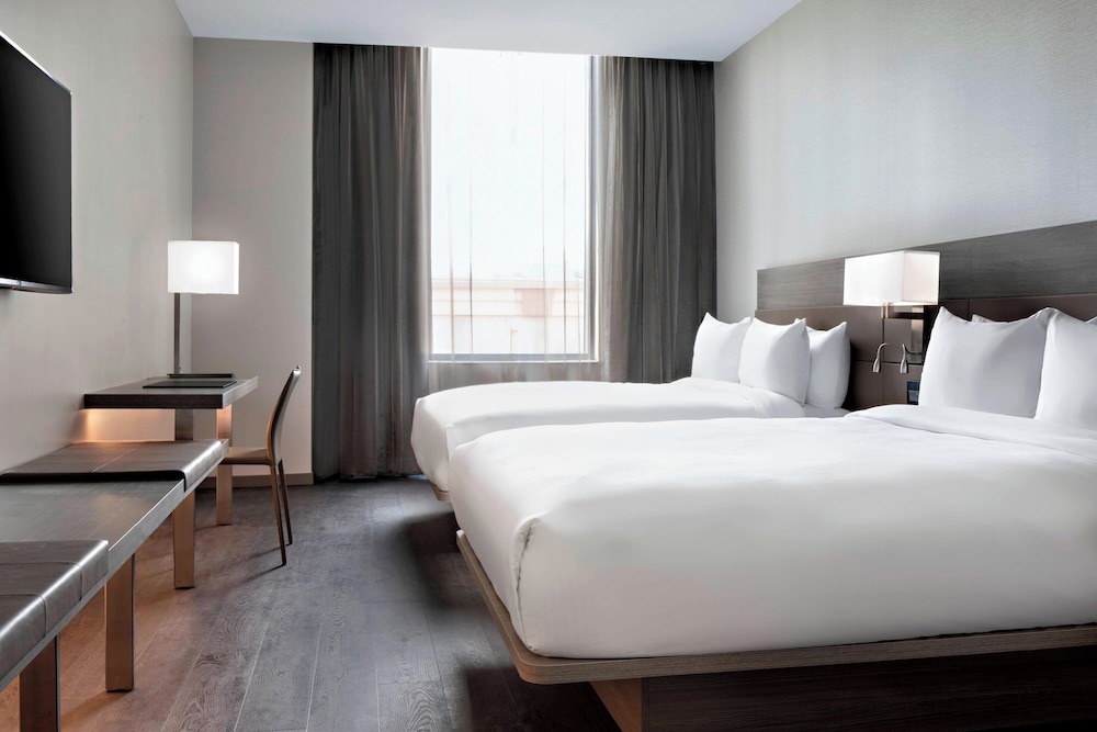 AC Hotel by Marriott Grand Rapids Downtown - photo 7