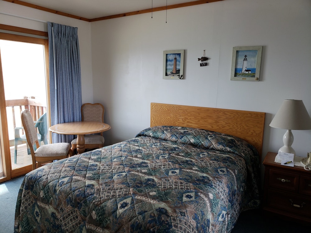 Algoma Beach Motel - photo 72