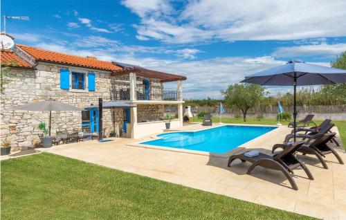 Awesome Home In Mihelici With Wifi — 4-Star Luxury Hotel in Porec, Croatia