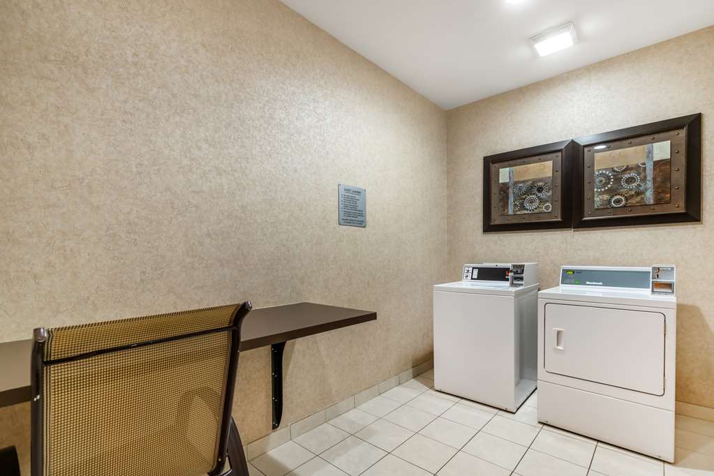 Best Western Plus Lytle Inn & Suites - photo 32