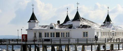Villa Bella App 07 — 4-Star Luxury Hotel in Ahlbeck, Germany