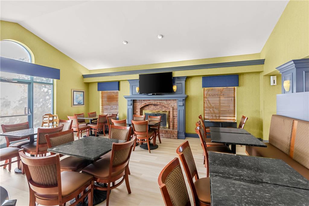Clarion Inn Cranberry Township - photo 41
