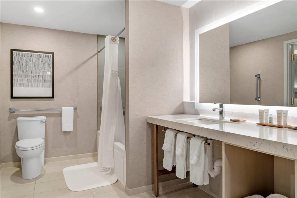 Radisson Plaza Hotel at Kalamazoo Center - photo 17
