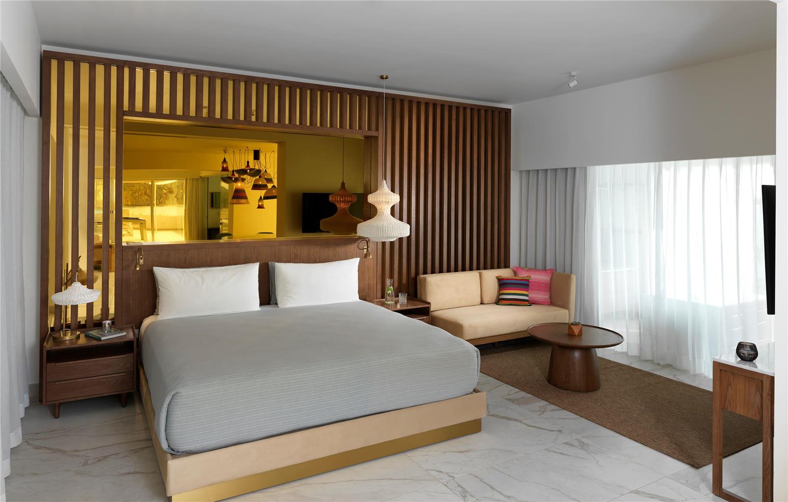 Guest room