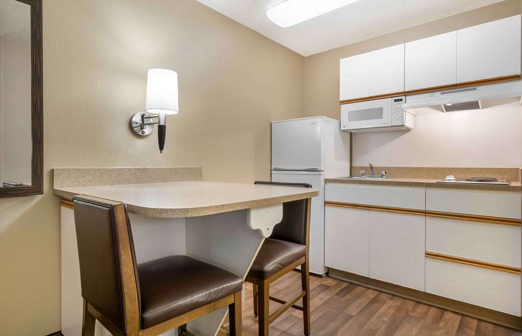 Extended Stay America Suites Seattle Bellevue Factoria - photo 23