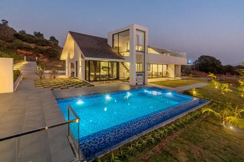 SaffronStays Stargazer Karjat luxury pool villa with lake view — 4-Star Luxury Hotel in Karjat, India