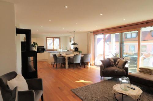 Ferienwohnung Sonneck — 4-Star Luxury Hotel in Hagnau, Germany