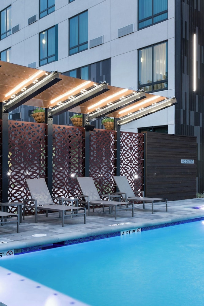 Courtyard by Marriott Houston Heights I 10 - photo 20