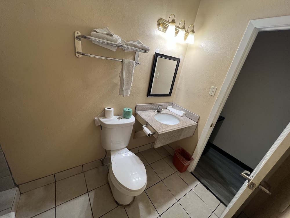 Country Inn Giddings - photo 12