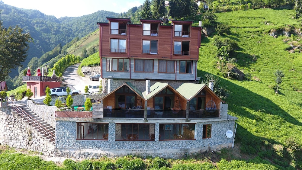 Peruma Otel Bungalov — Camlihemsin — photo 2