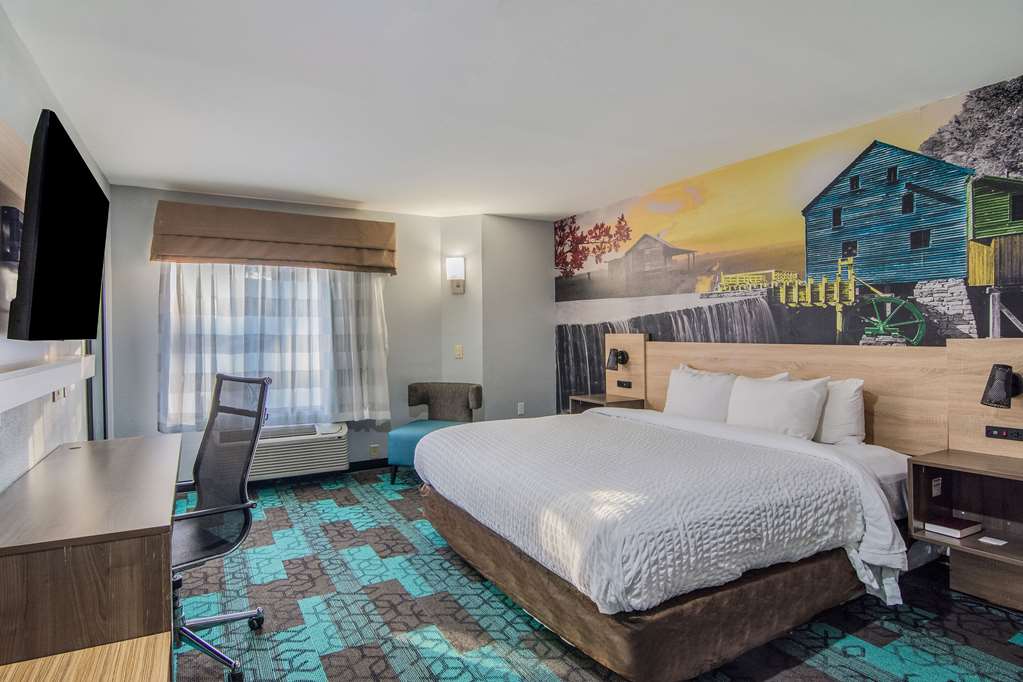Clarion Pointe Wake Forest Raleigh North - photo 7