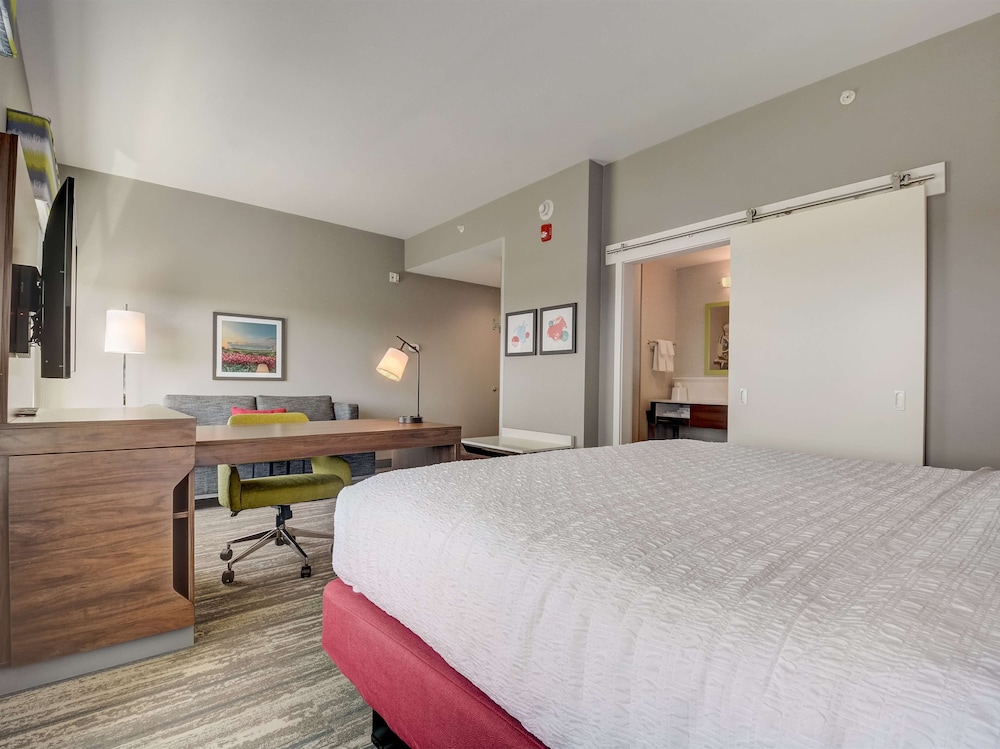 Hampton Inn and Suites Williamstown Ark Encounter - photo 10
