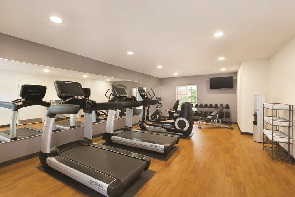 HYATT house Miami Airport - photo 22