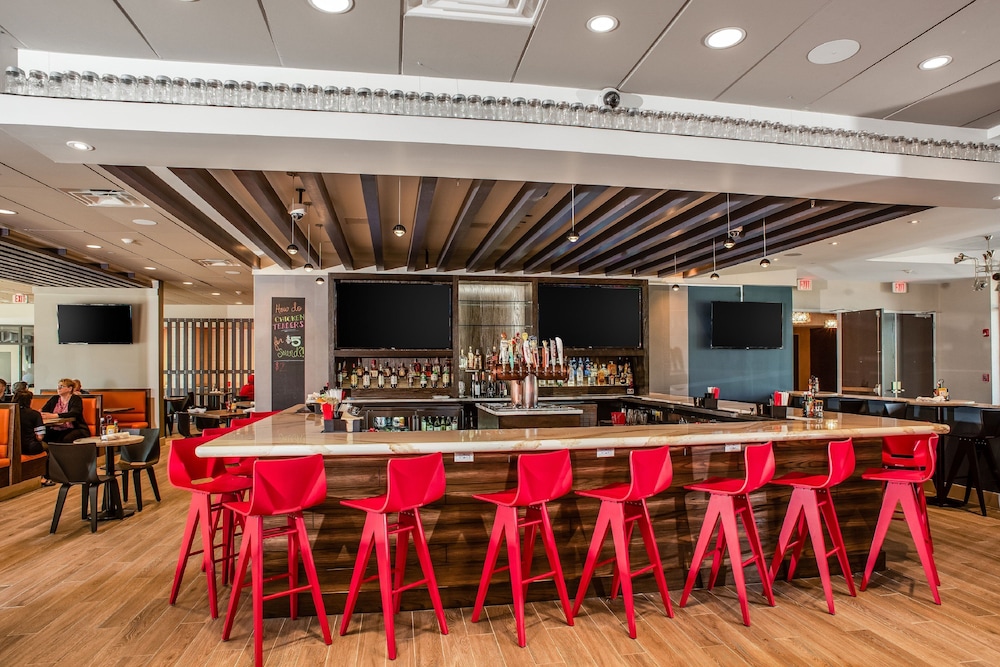Holiday Inn & Suites Joliet Southwest by IHG - photo 12