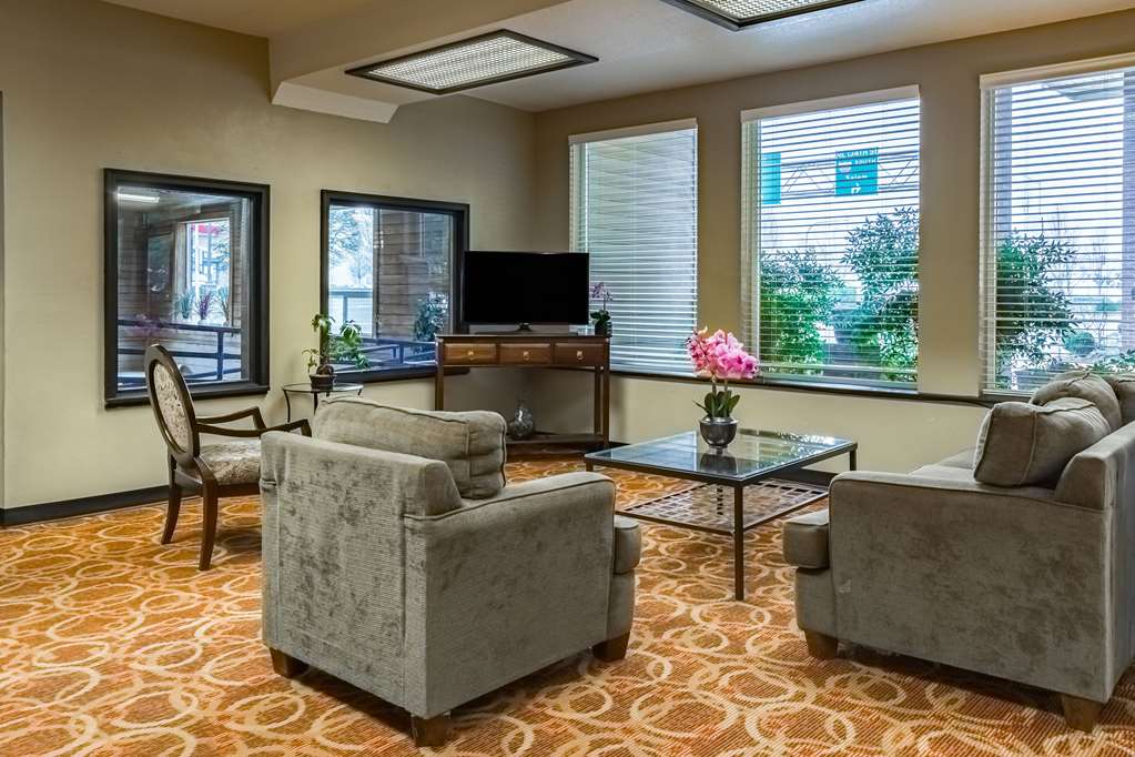 Quality Inn & Suites Vancouver North - photo 7