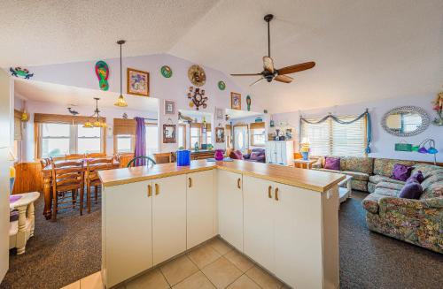 Coleman's Beach Front Inn - photo 9