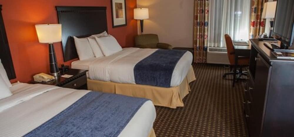 Decatur Conference Center & Hotel - photo 6
