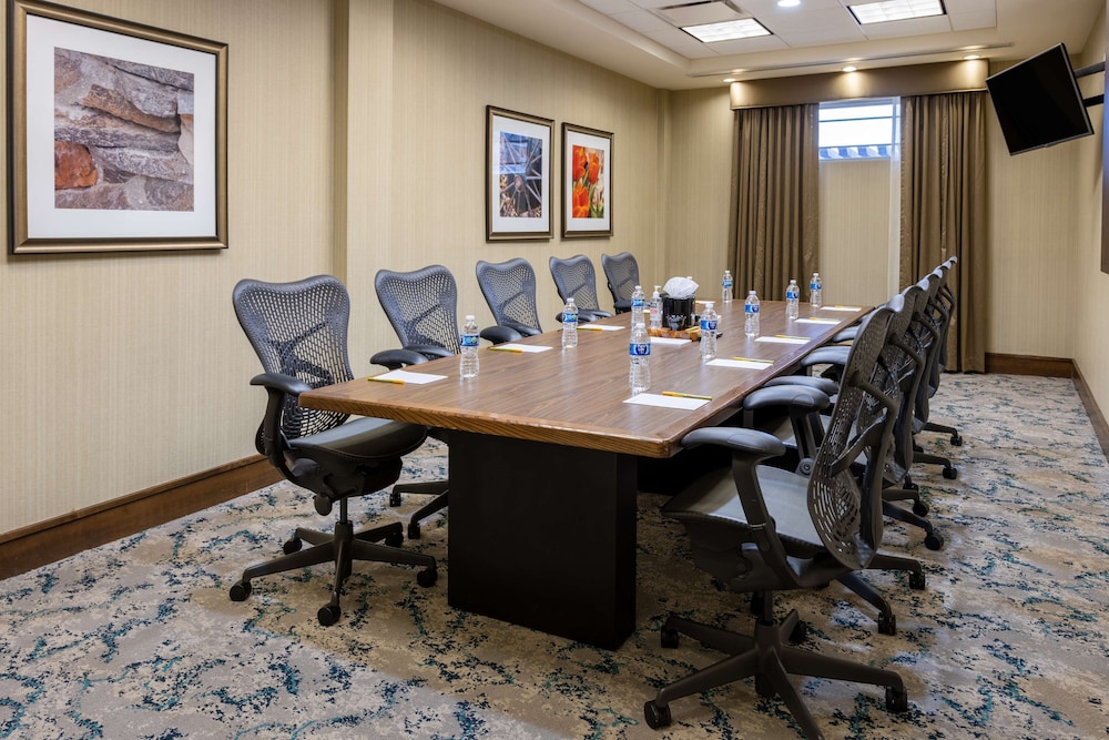 Hilton Garden Inn Roanoke - photo 41