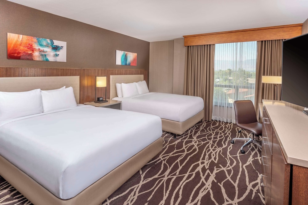 DoubleTree by Hilton Hotel San Bernardino - photo 8