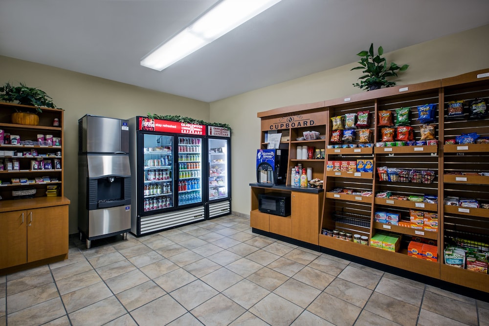 Candlewood Suites Perrysburg by IHG - photo 22