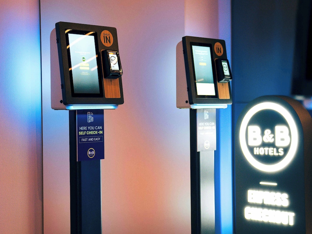 Check-in/check-out kiosk