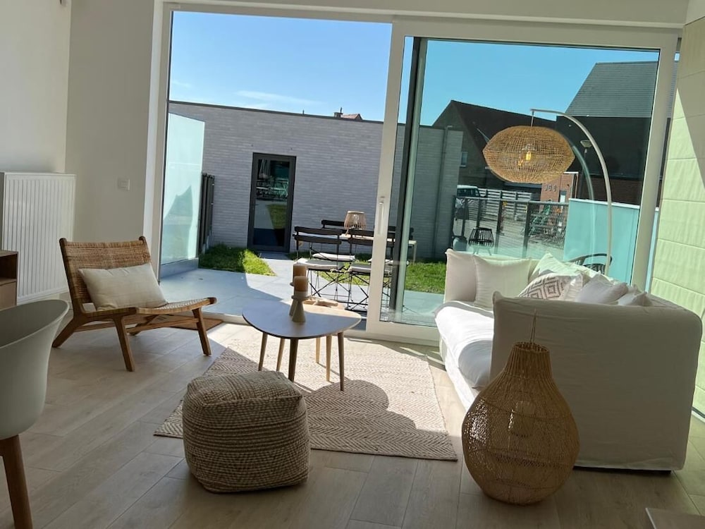 Parkzicht Rez de Chaussée — 4-Star Luxury Hotel in Nieuwpoort, Belgium