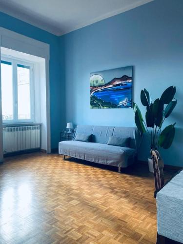 Noviello Apartments Via Dei Mille 4 Posti — 4-Star Luxury Hotel in Naples, Italy