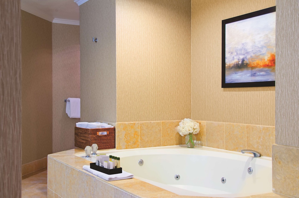 DoubleTree by Hilton Sonoma Wine Country - photo 38