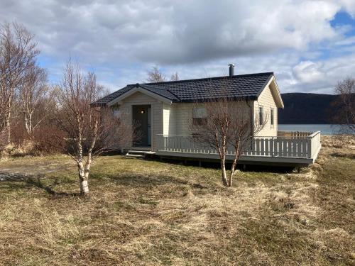 Røssøyhytta — Unknown City — photo 3