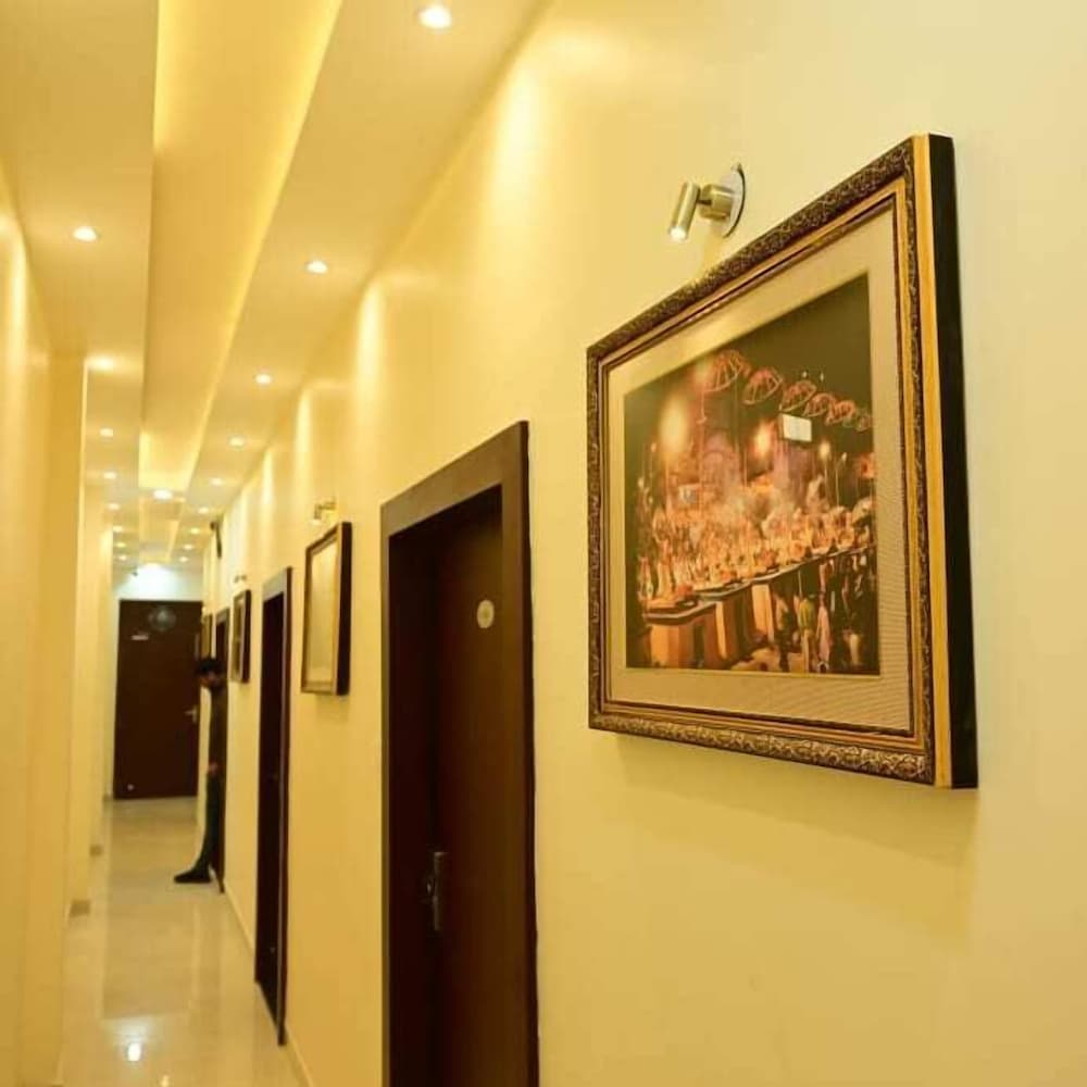 Moon High Stay - last minute hotel in Varanasi