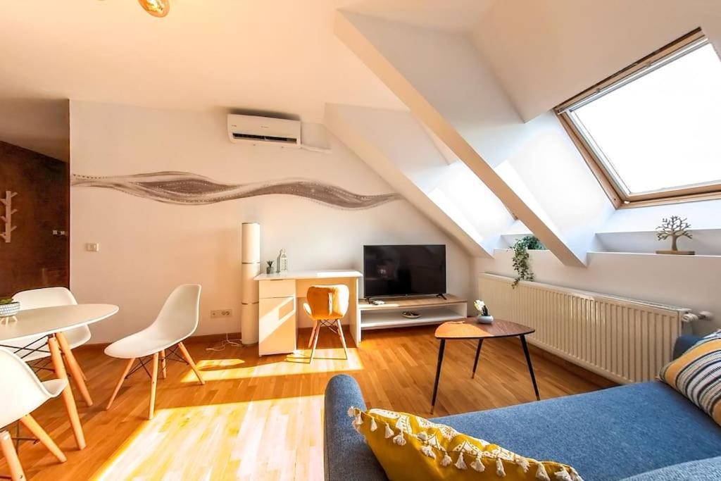 Bucharest Central C Apartment — 4-Star Luxury Hotel in Bucharest, Romania
