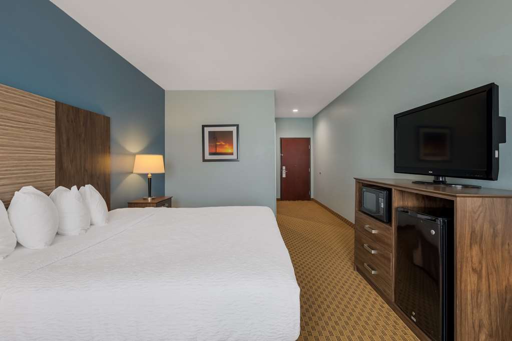 Best Western South Plains Inn & Suites - photo 26