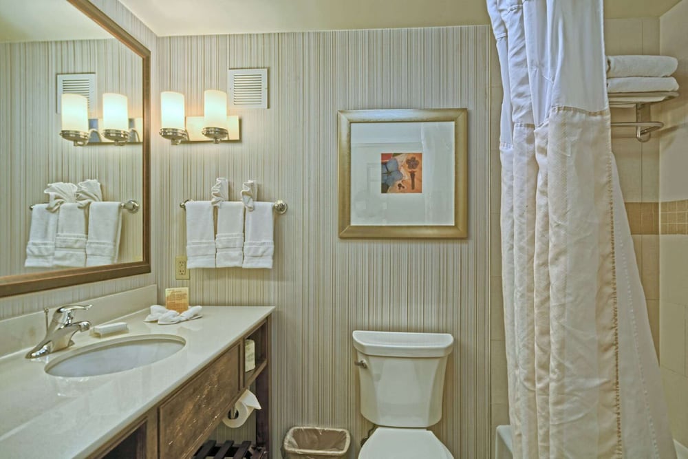 Hilton Garden Inn Mt. Laurel - photo 14