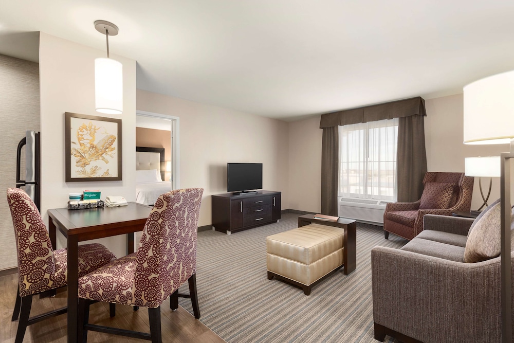 Homewood Suites by Hilton Fargo - photo 20