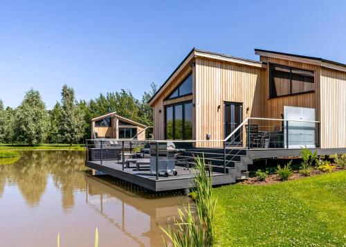 Woad Mill Lakeside Lodges — Boston — photo 4