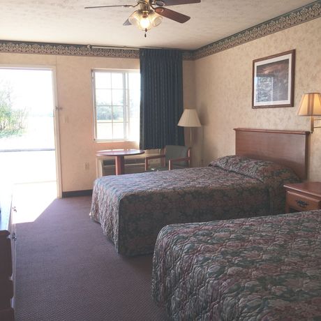 Deerfield Inn and Suites - photo 12