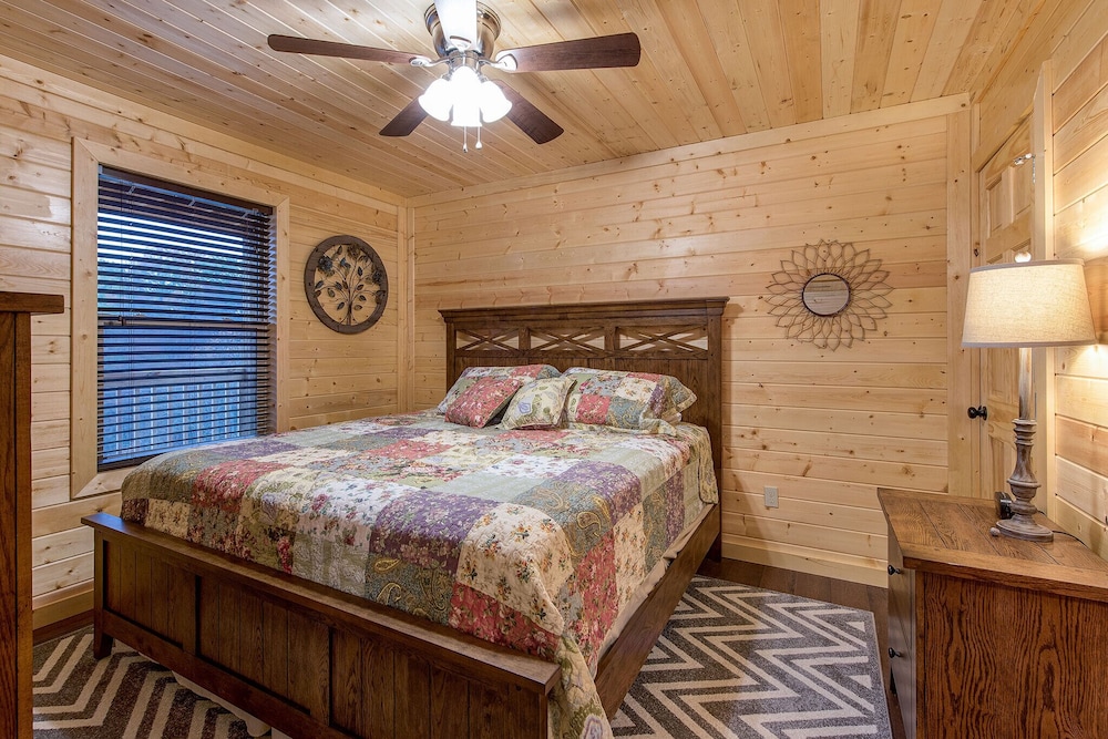 Emily's Hideaway - photo 18