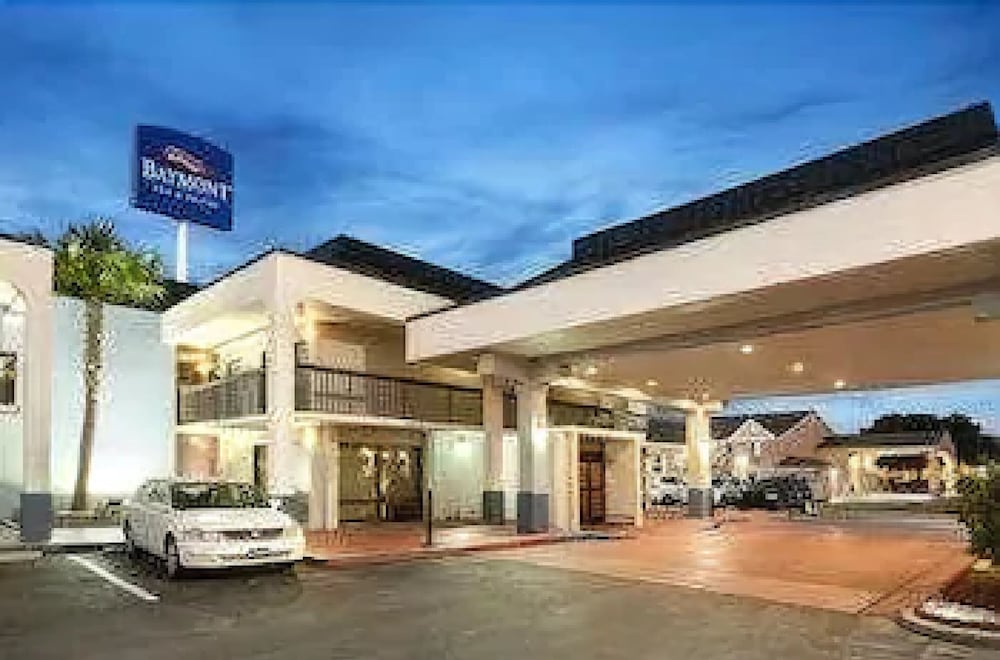 Baymont Inn & Suites Florence by Wyndham - featured photo