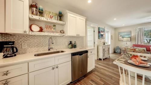 Canal Lower Gorgeous 3 bed 3 bath near SK Village - photo 20