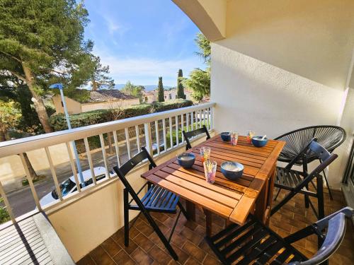 Studio Avec Terrasse A Proximite Des Plages Wi Fi — Ollioules