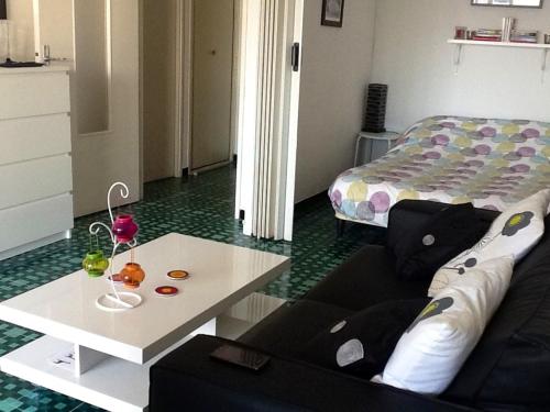 Isis - carbon neutral hotel in Unknown City