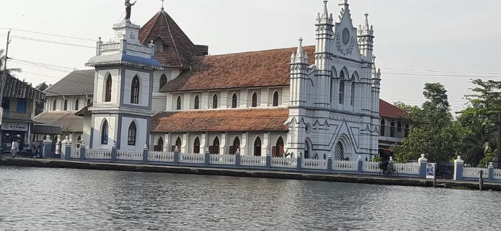 Kallupurackal Heritage Island Home By Lexstays — 4-Star Luxury Hotel in Alleppey, India