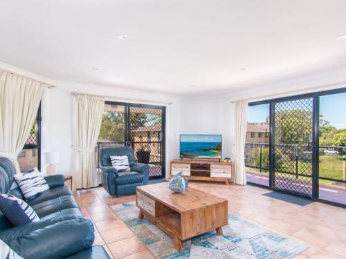 Horizons 8 on the lake — 4-Star Luxury Hotel in Forster, Australia