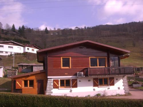 Chalets Les Marcels — La Bresse