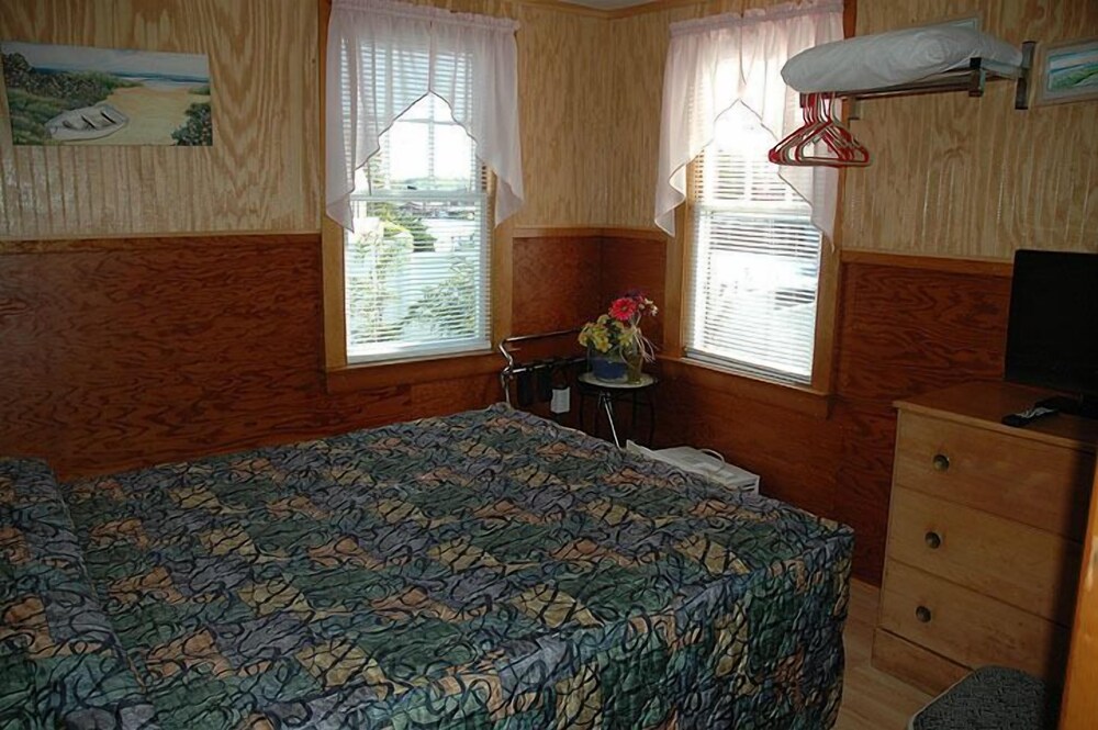 Channel Watefront Cottages - photo 44