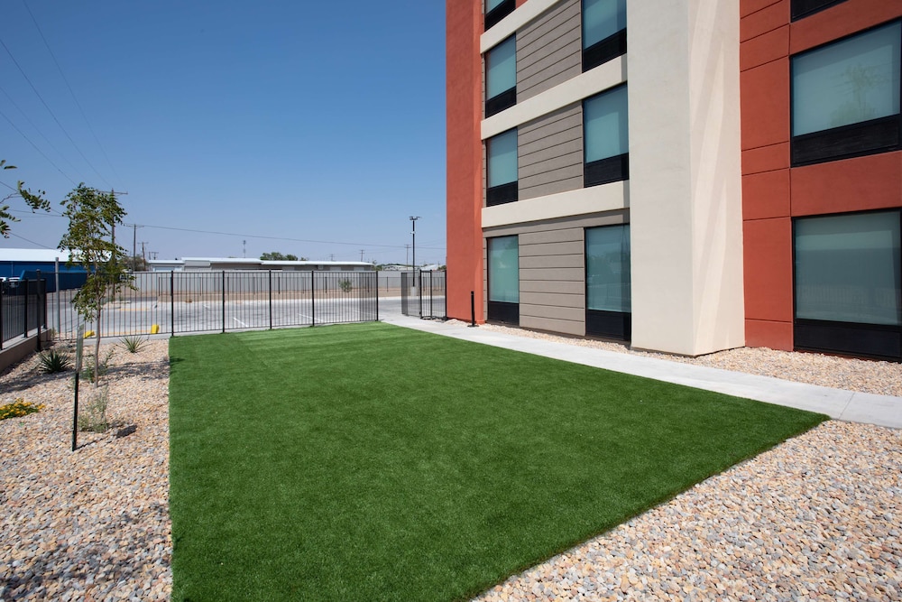 Home2 Suites by Hilton Roswell NM - photo 41