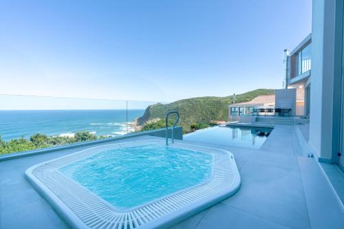 Pure Emotions Luxury Villa — 4-Star Luxury Hotel in Knysna, South Africa