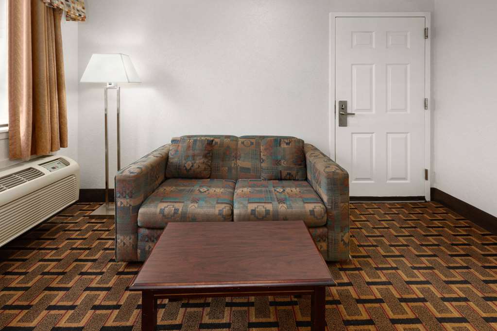 Ramada Limited San Angelo - photo 40