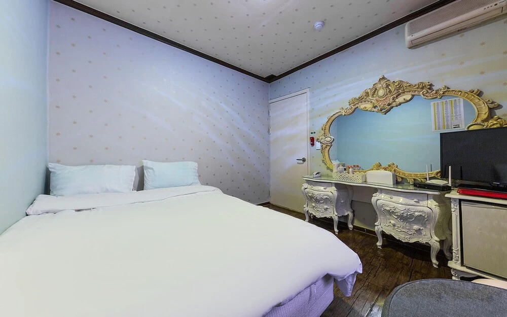 Yesan Shinwon Parktel in Yesan, South Korea